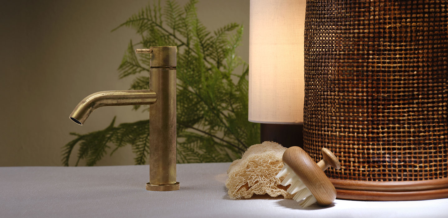 RITMONIO_BRASS_purity luxary bathroom and assesories
