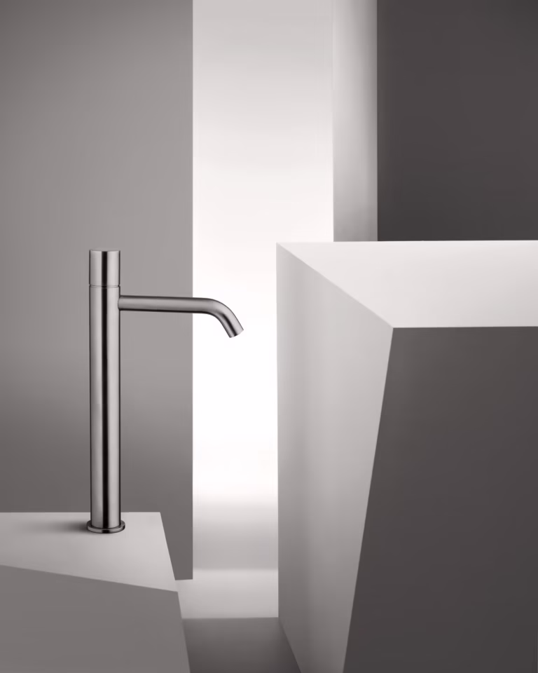 fantani NOSTROMO-SMALL_01 purity luxary bathroom and assesories 2
