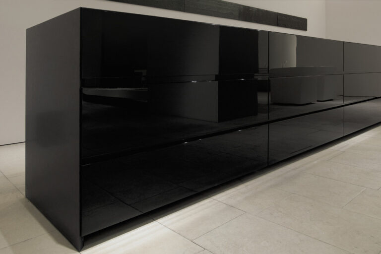minotticucine-by-asso-group-black-gandhara-purity-luxury-indoor-kitchen