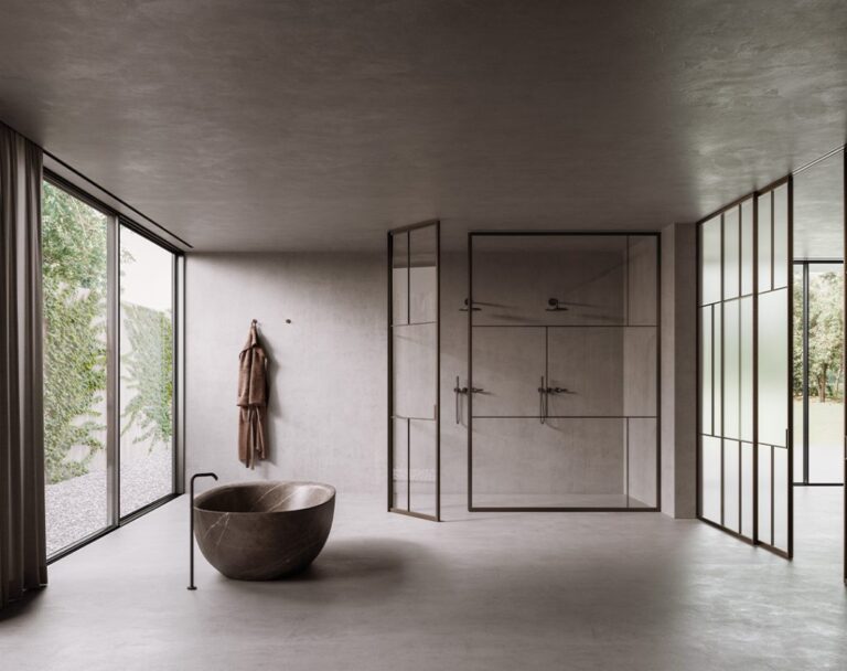 showering-adl-deco-1024x810