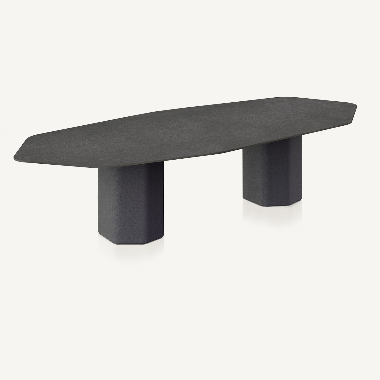 C703-320-talo-outdoor-02-1