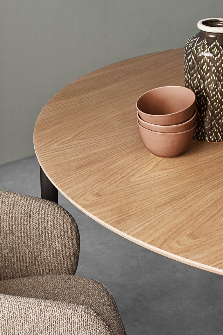 expormim-indoor-nude-dining-round-table-1