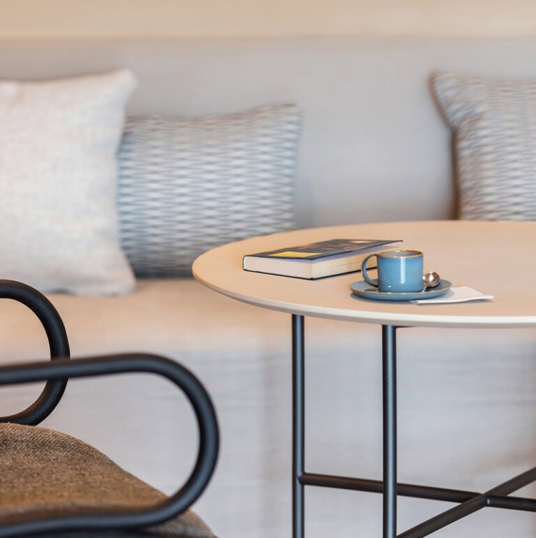 grada-dining-table-lievore-altherr-molina-expormim-handmade-furniture-indoor-06