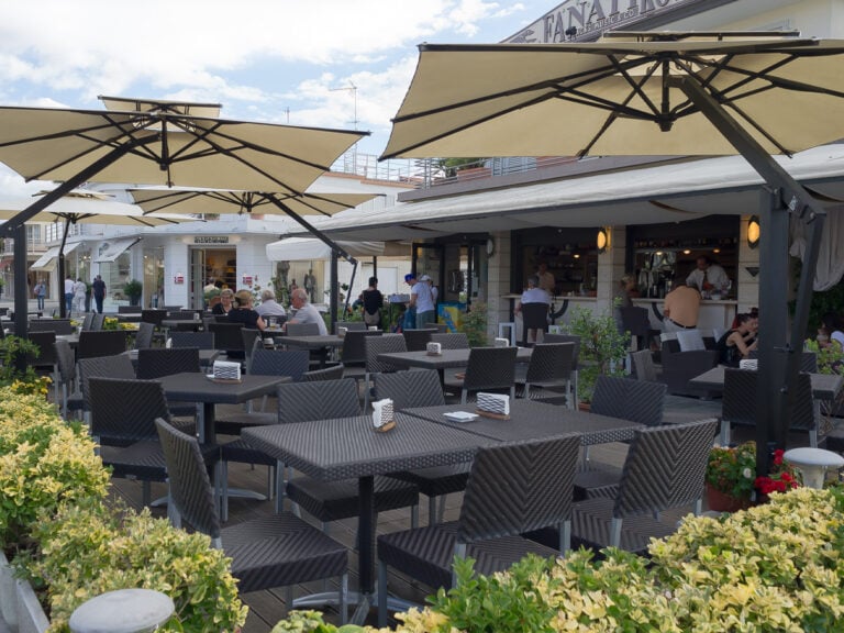 Poggesi Umbrellas-Summer-side pole umbrellas-Purity outdoor luxury accessories (2)