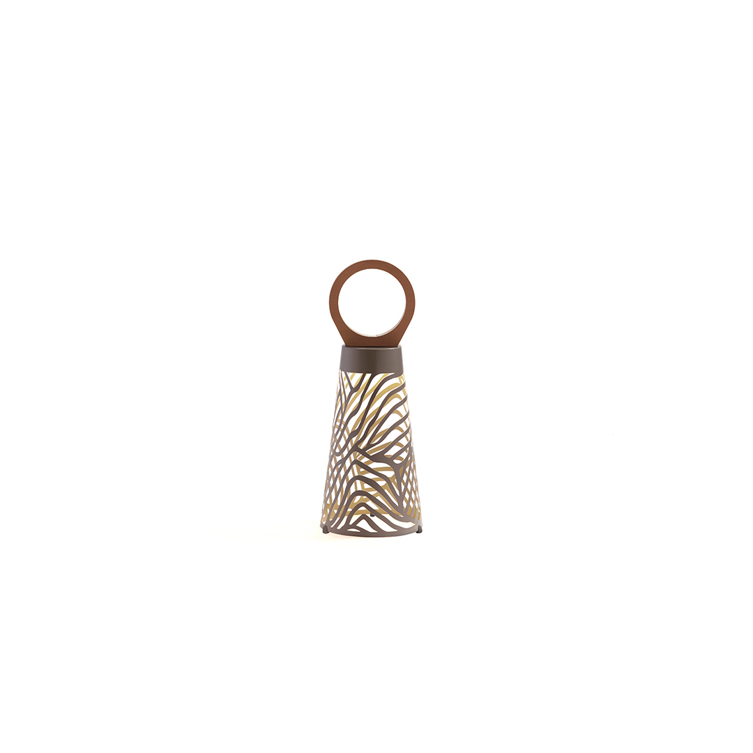 Jwana-Hamdan_NOORA-Lantern-By-Lorenza-Bozzoli_Size-01_Metallic-Bronze