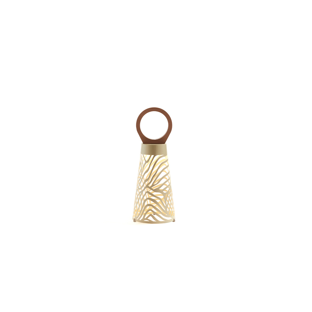 Jwana-Hamdan_NOORA-Lantern-By-Lorenza-Bozzoli_Size-01_Metallic-Champagne