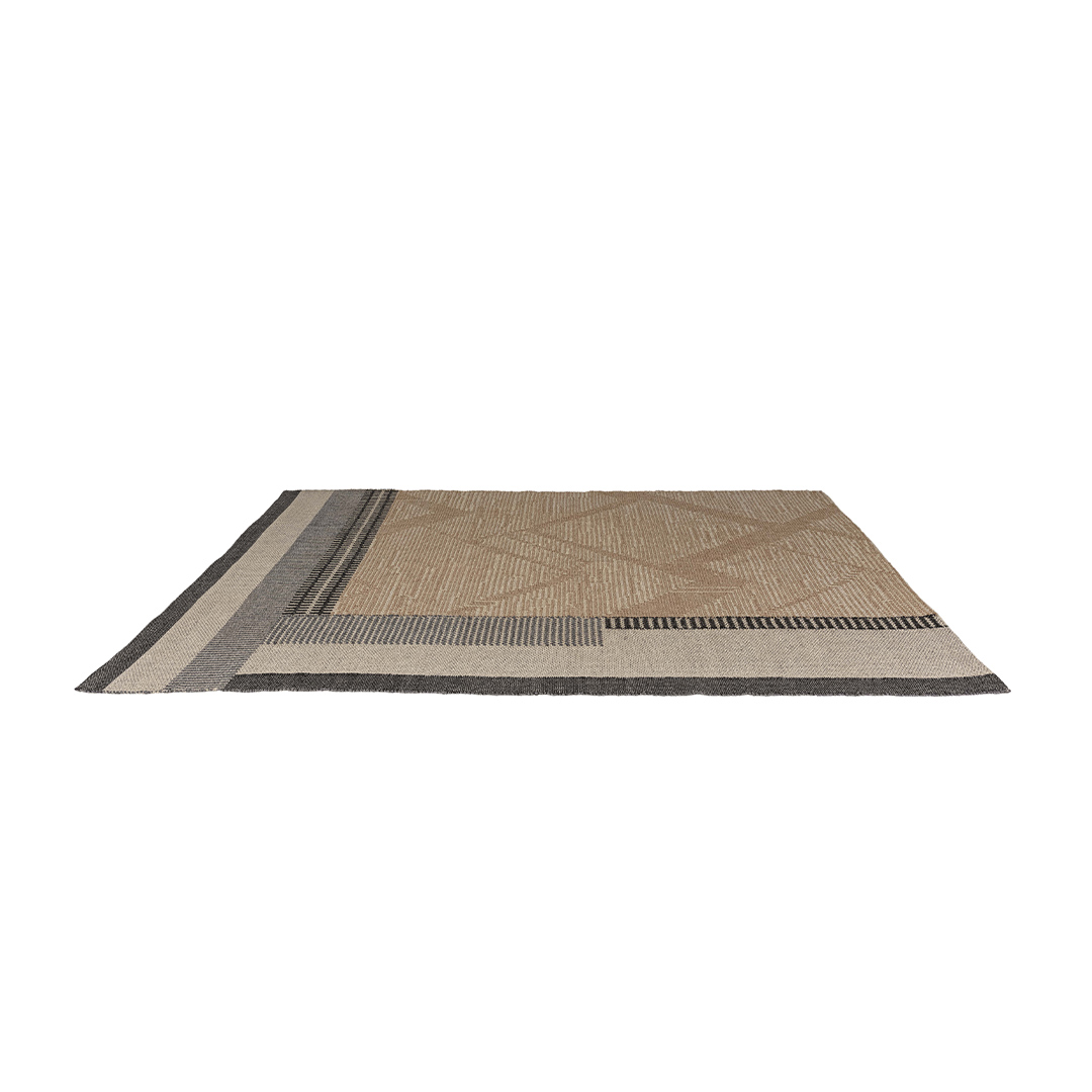 Jwana-Hamdan_SILKROAD-Rug_Black