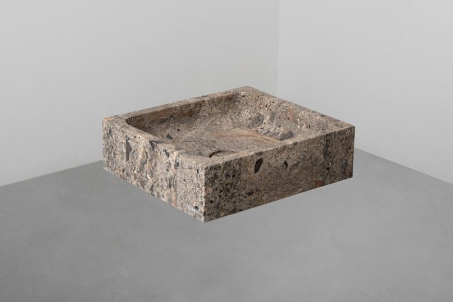 Vaselli_Fidia-squared-washbasin-1
