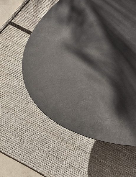 grada-outdoor-elliptical-coffee-table-lievore-altherr-molina-expormim-furniture-outdoor-03